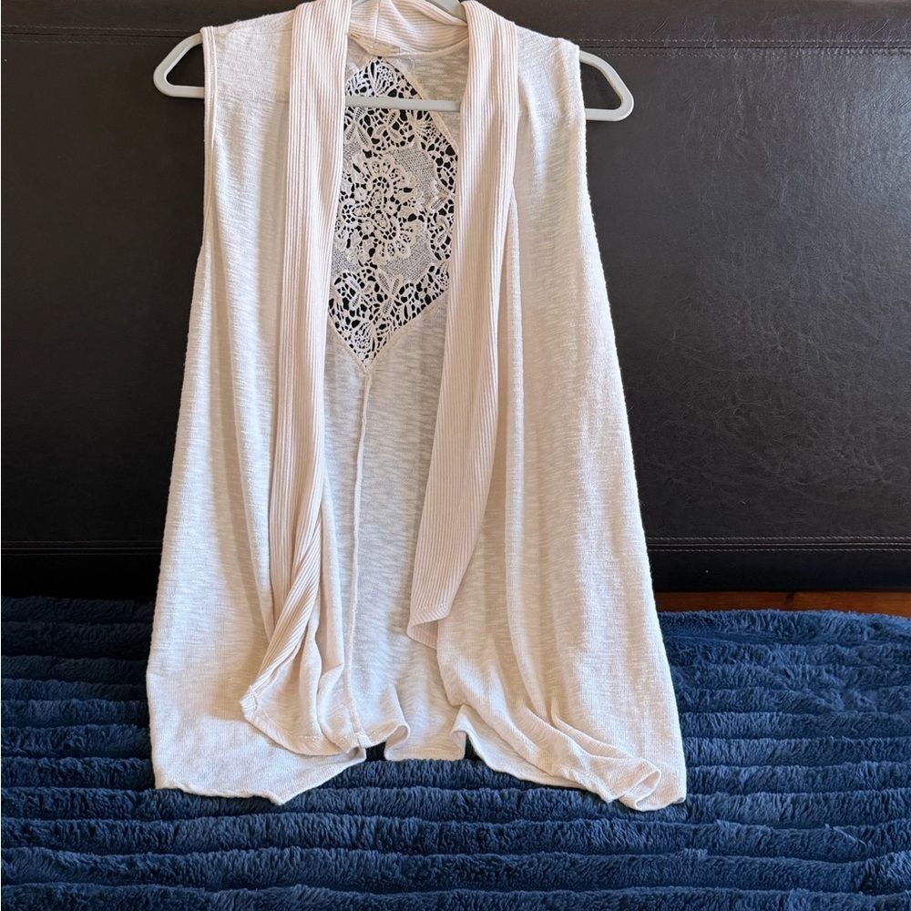 Altar'd State Sleeveless Open Front Cardigan Cream Crochet Lace Back Size S